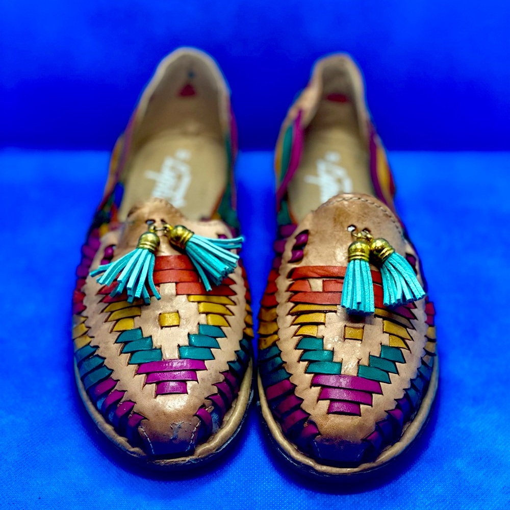 Shoes - Picture 2 of 2